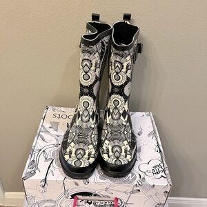 Sakroots Rhythm Rainboot